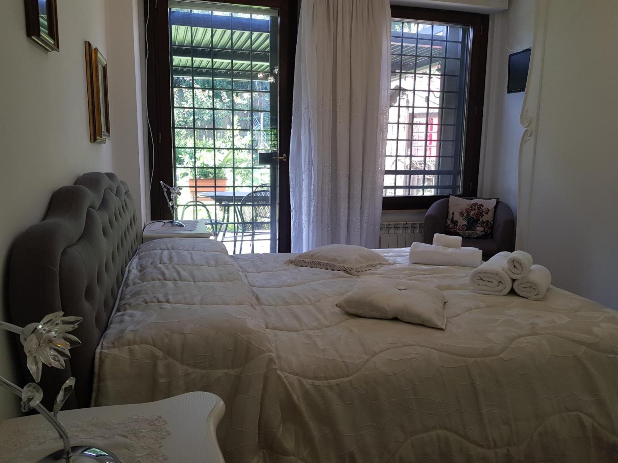 Eur Charme Apt&Garden Рим Экстерьер фото